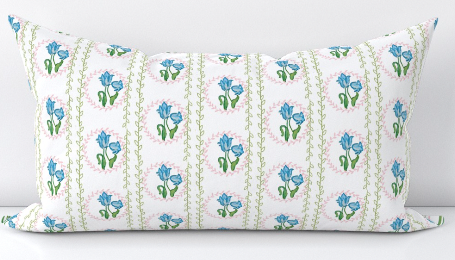 Lilly Pillow Collection